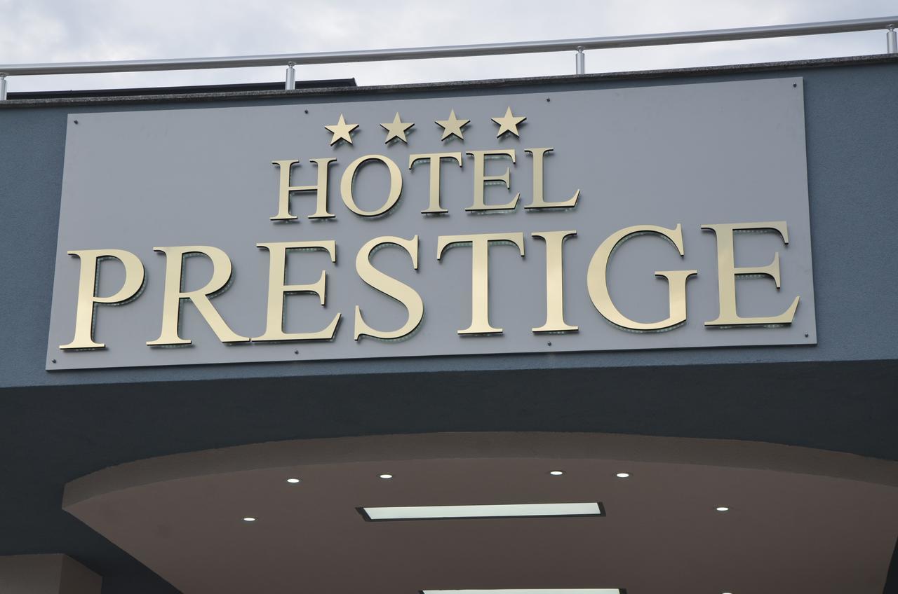 Hotel Prestige Струга Екстериор снимка